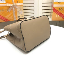 将图片加载到图库查看器,M44022