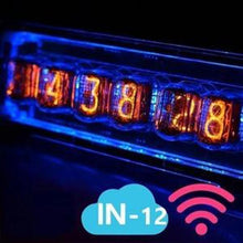 将图片加载到图库查看器，Vintage Nixie Tube Clock
