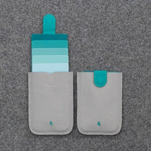 将图片加载到图库查看器，The Wallet With a Trick Up Its Sleeve
