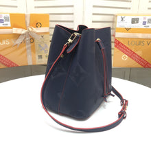 将图片加载到图库查看器，M44022
