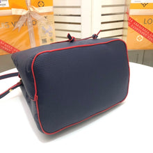 将图片加载到图库查看器，M44022
